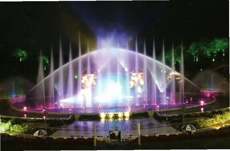Cảnh biển Tuần Châu lung linh về đêm