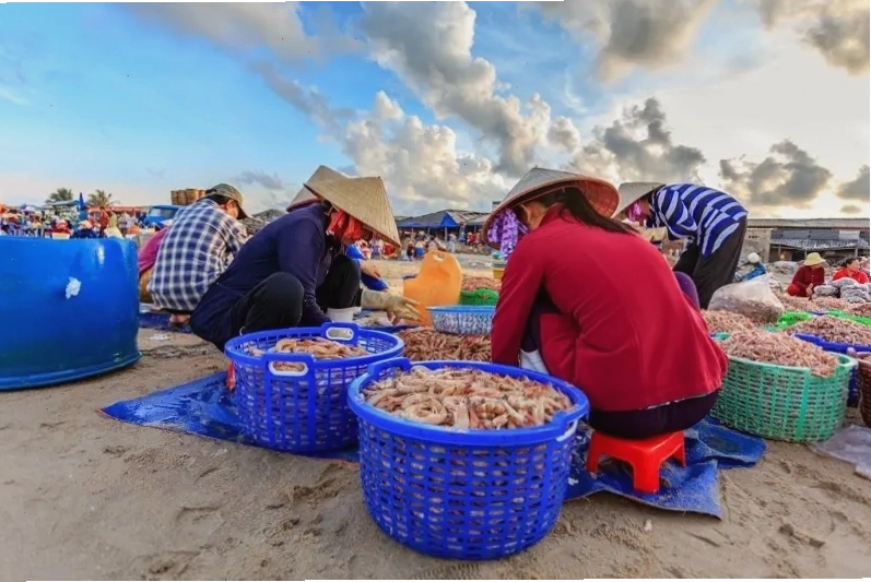 Cảnh hoàng hôn tuyệt đẹp trên biển Long Hải