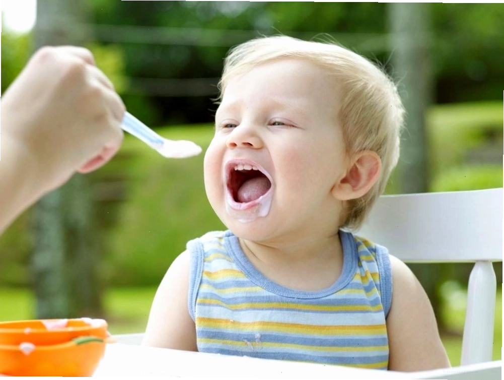 Cho trẻ ăn nhiều váng sữa có tốt không?