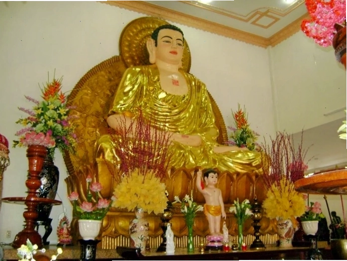 Chùa Hoằng Pháp - Điểm đến tâm linh tại Hóc Môn