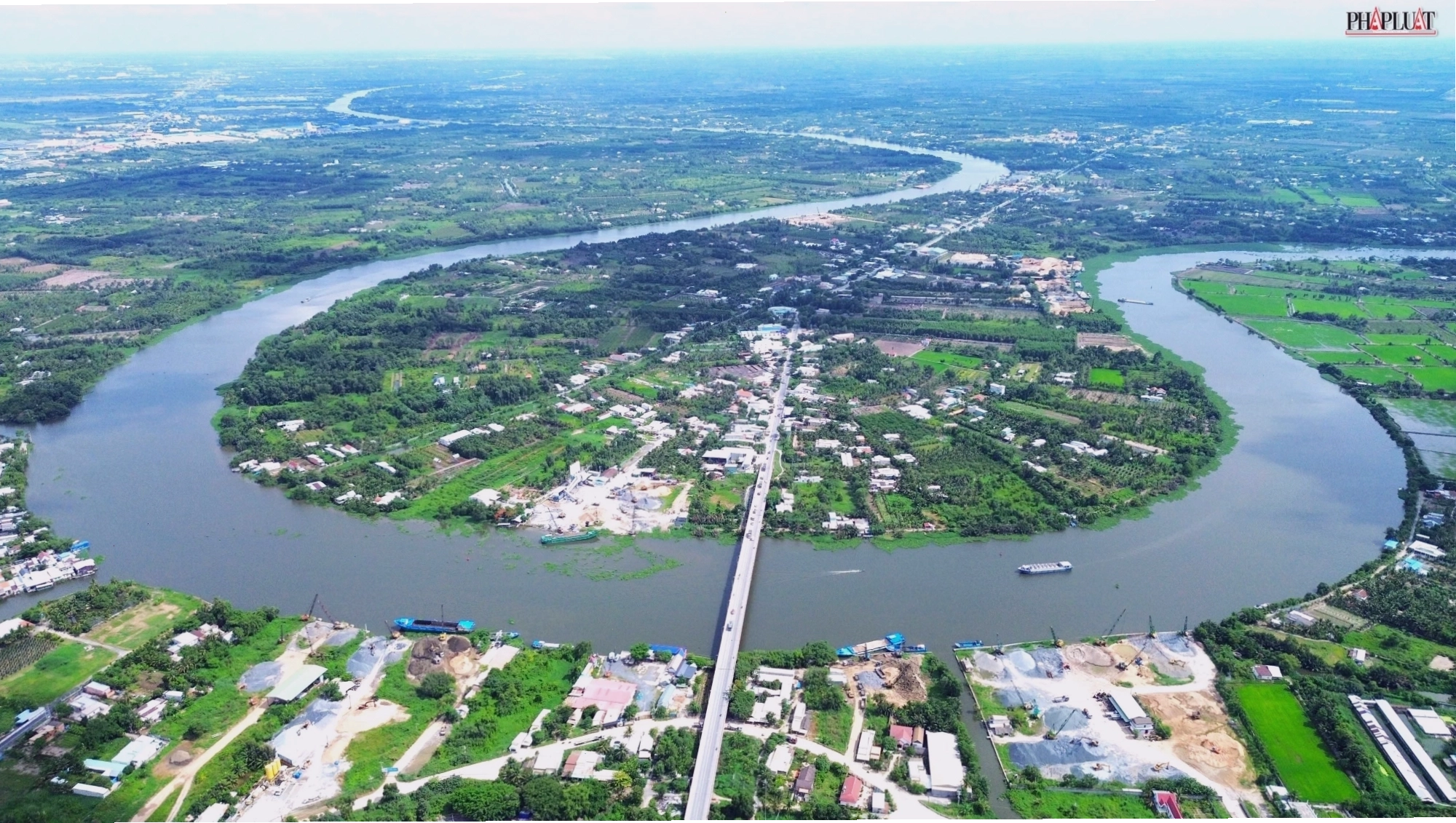 Chung dòng Vàm Cỏ Đông, Tây Ninh với Long An nối đôi bờ phát triển