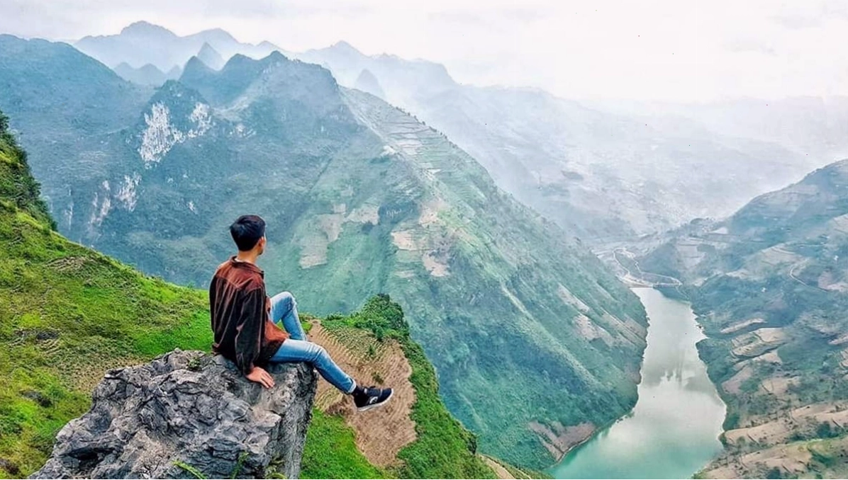 Cung đường đèo Mã Pì Lèng nhìn từ trên cao