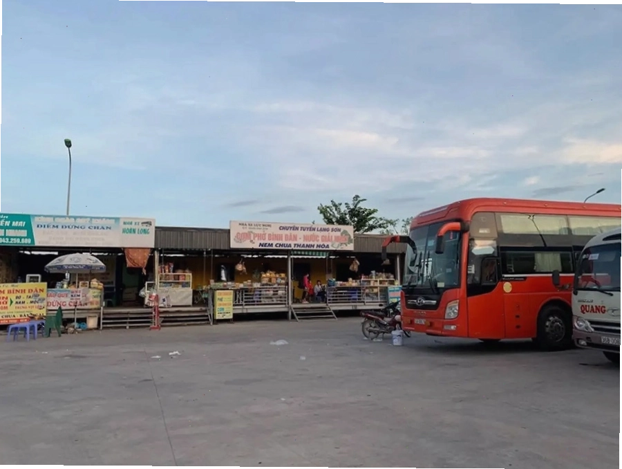 Đi xe khách đến Thanh Hóa - Phương tiện phổ biến đến biển Hải Tiến