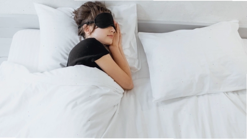 Dùng kẹo ngủ đúng liều và duy trì thói quen sinh hoạt lành mạnh để ngủ ngon hơn