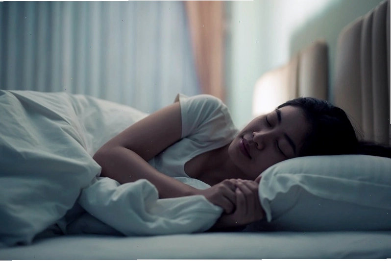 Hạn chế căng thẳng, stress và thực hiện các hoạt động thư giãn để có giấc ngủ ngon