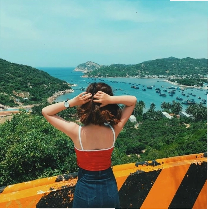 Hoạt động vui chơi trên biển tại Vịnh Vĩnh Hy