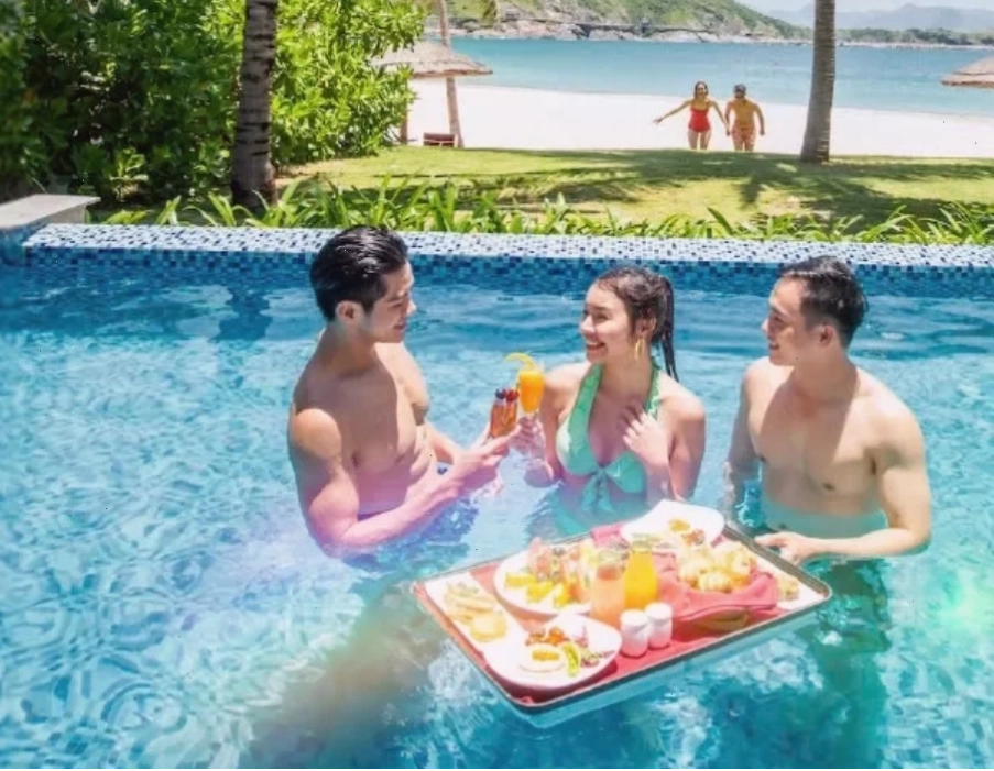 Không gian bên trong động Huyền Không Ngũ Hành Sơn