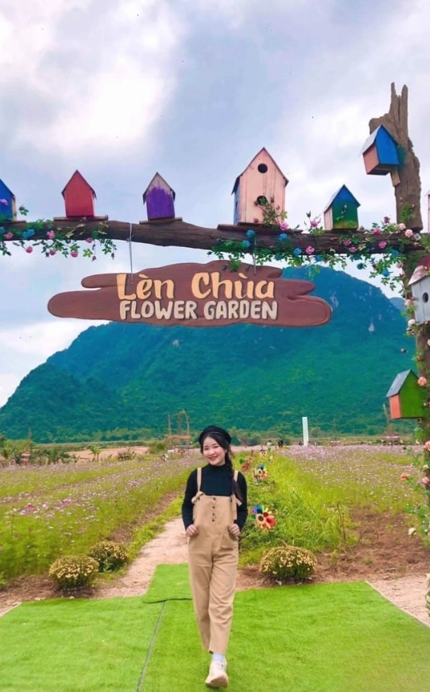 Khu du lịch Lèn Chùa Quảng Bình