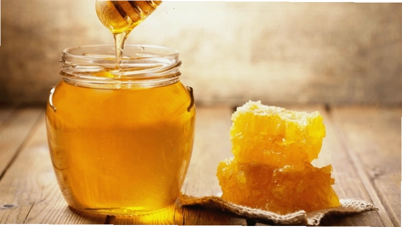 Mật ong có tác dụng kháng viêm, kháng khuẩn, hỗ trợ điều trị sẹo lồi