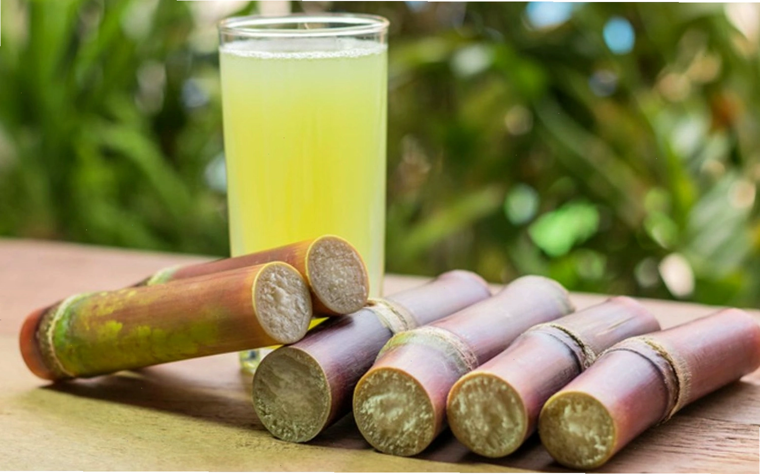 Mẹo dân gian chữa ốm nghén với mía và gừng