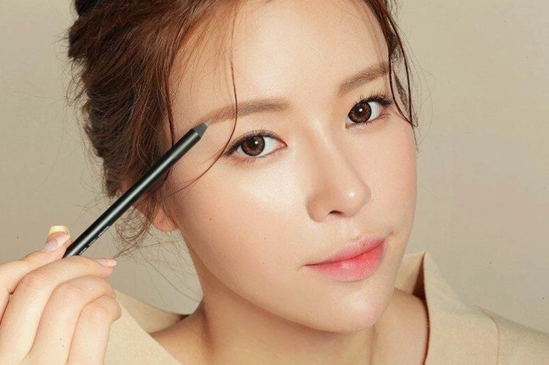 Mẹo trang điểm tạo sống mũi cao hiệu quả