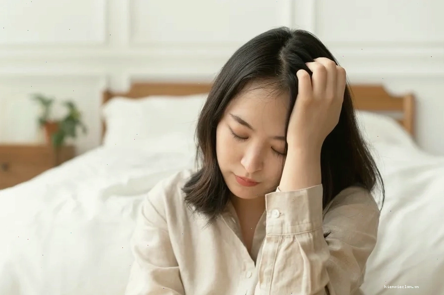 Phụ nữ mang thai có thể cảm thấy mệt mỏi và buồn ngủ