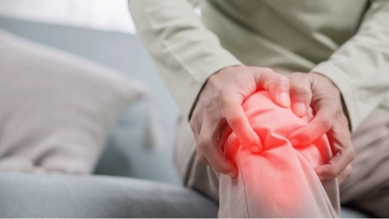 Rượu ba kích tốt cho sức khỏe xương khớp