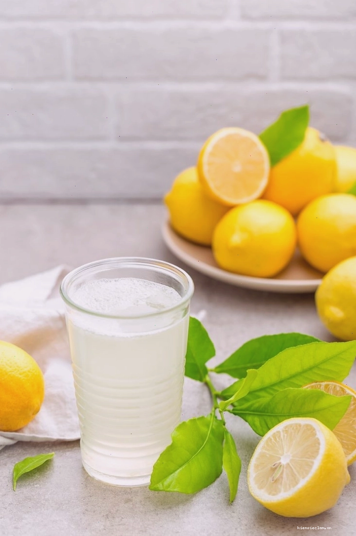 Sử dụng chanh và muối để làm trắng dây bạc bị xỉn màu