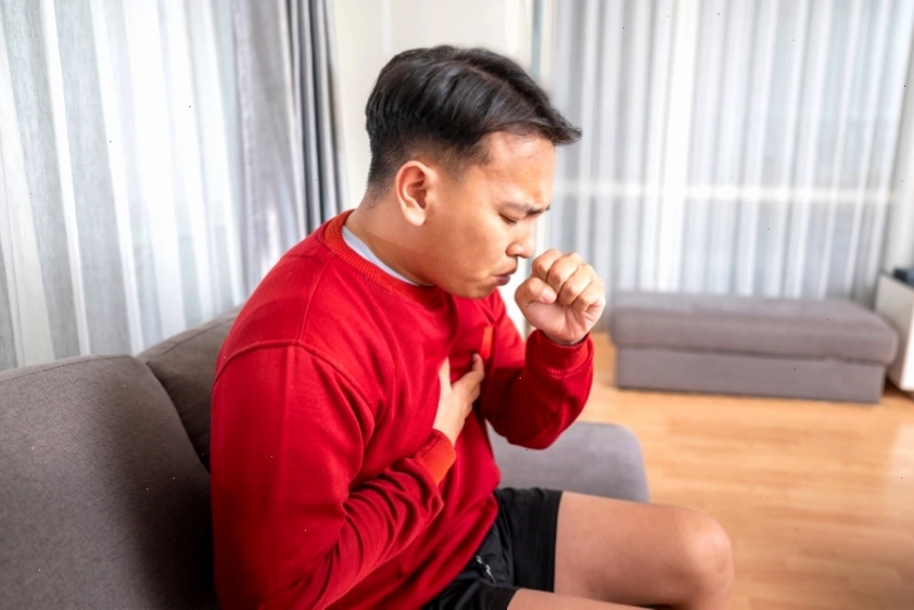 Thức khuya làm suy yếu hệ miễn dịch, tăng nguy cơ mắc các bệnh thông thường như cảm lạnh