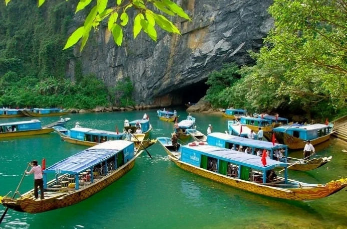 Thưởng thức món Gà nướng muối cheo tại Bố Trạch