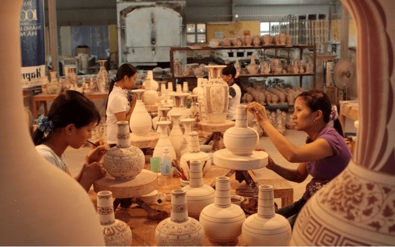 Toàn cảnh làng gốm Bát Tràng