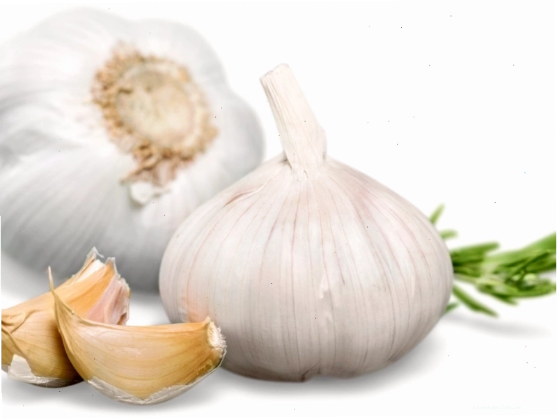 Tỏi giúp làm cứng và thúc đẩy móng tay nhanh dài