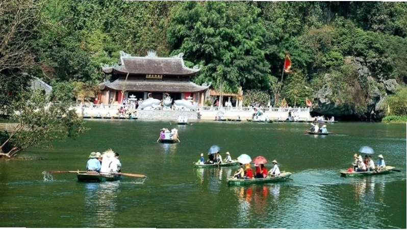 Ý nghĩa của lễ hội Chùa Hương trong đời sống tâm linh người Việt