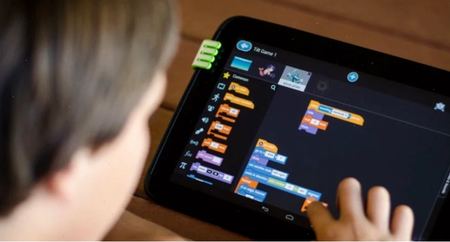 lap-trinh-robot-bang-khoi-lenh-block-coding-cho-be