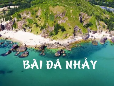 Bãi Đá Nhảy Quảng Bình - Tuyệt tác đá giữa lòng biển xanh