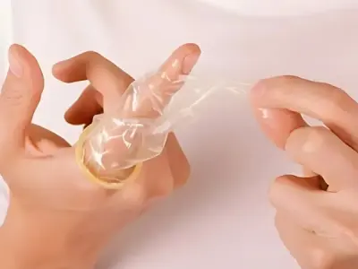 Quan hệ dùng tay có bị sao không và cách phòng tránh