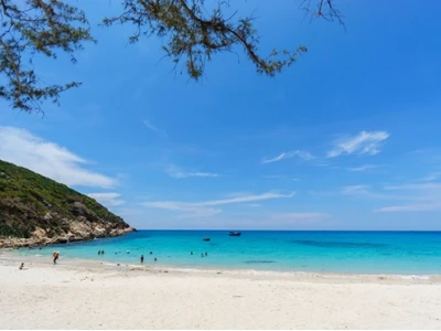 Biển Sa Huỳnh Quảng Ngãi: Vẻ đẹp hoang sơ và những trải nghiệm đáng nhớ