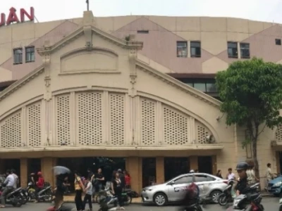Chợ Đồng Xuân ở đâu? Khám phá thiên đường mua sắm và ẩm thực Hà Nội